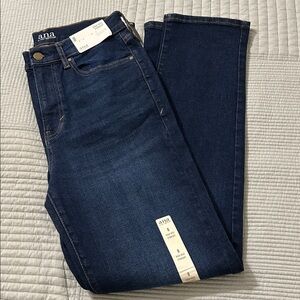 a.n.a High-Rise Straight Jeans in Dark-Rinse Denim